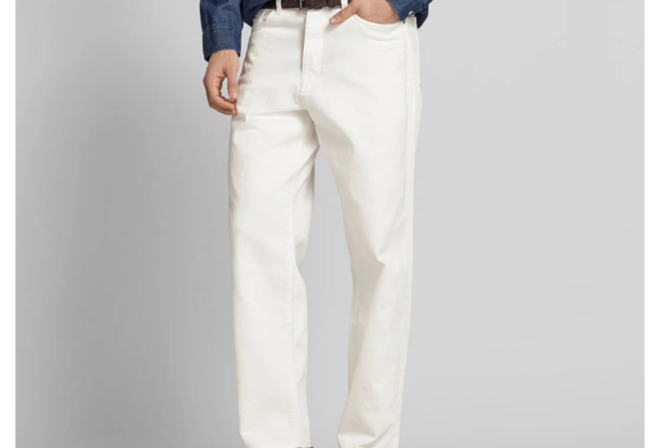White pant