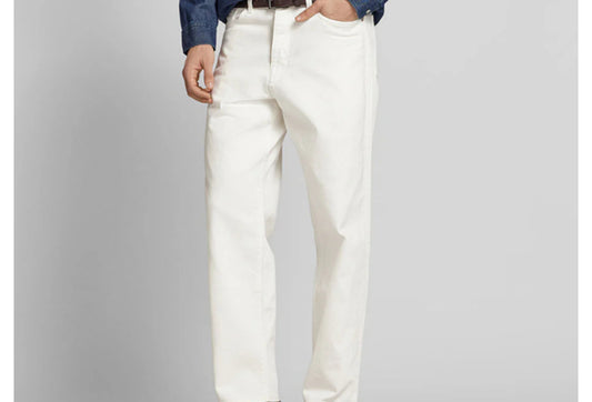 White pant
